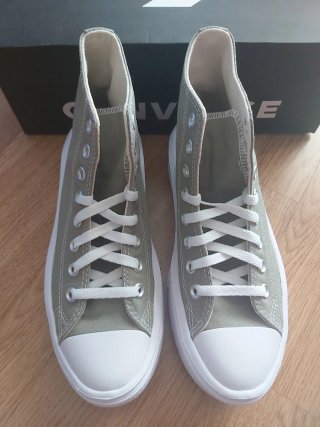 Zapatillas Converse altas. Talla 39 Nuevas