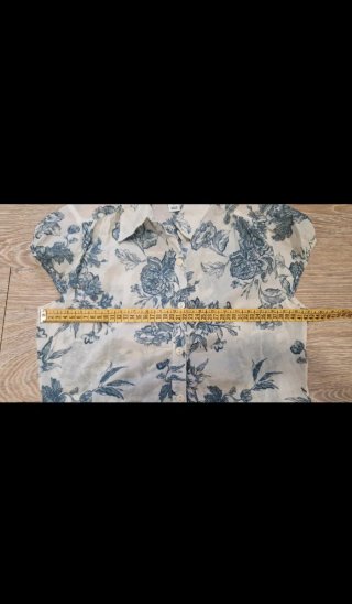 Camisa H&M floral manga corta