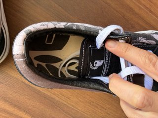 Zapatillas estilo Vans diseño Guernica Picasso