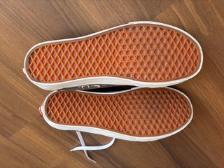 Zapatillas estilo Vans diseño Guernica Picasso