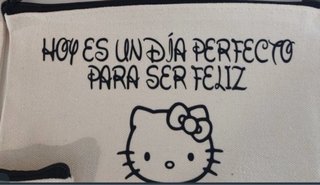 Bolso de tela y neceser con dibujo