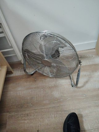 Ventilador con mucha fuerza