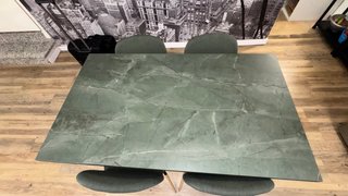 Comedor 4 puestos como nuevo