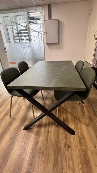 Comedor 4 puestos como nuevo