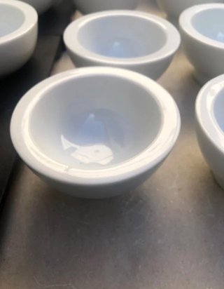 Cuencos para salsas de porcelana blanca