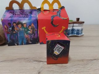 Cubo Stranger Things McDonald's-Intercambio o Vend