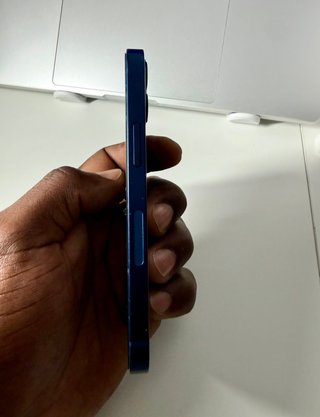 iPhone 12 mini 128GB + AirPods 3 + Caricatore