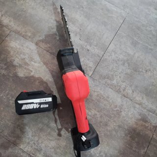 Motosierra a batería VIOLWORKS