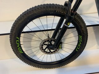Bicicleta Specialized Turbo Levo Expert 2019