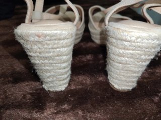 Sandalias Kianda Beige Cuña
