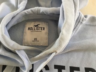 Sudadera Hollister con capucha degradada