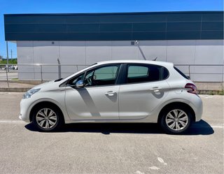 Peugeot 208 full equip 1 año de garantía