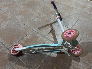 Patinete infantil 3 ruedas con luces