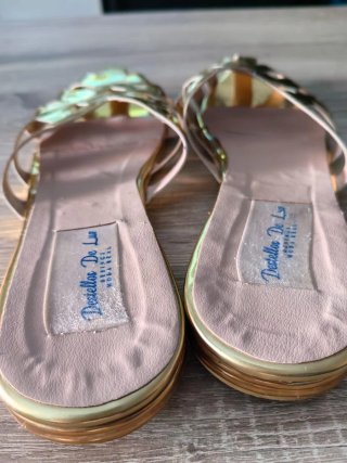Sandalias  Doradas talla 37