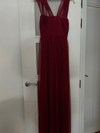 Vestido invitada tul granate, largo 158cm