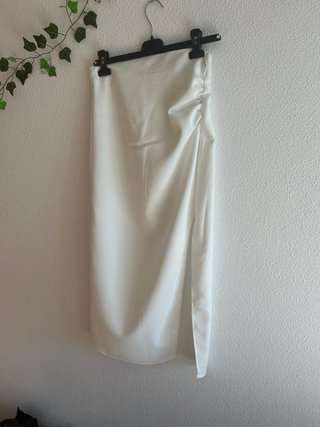Falda larga blanca