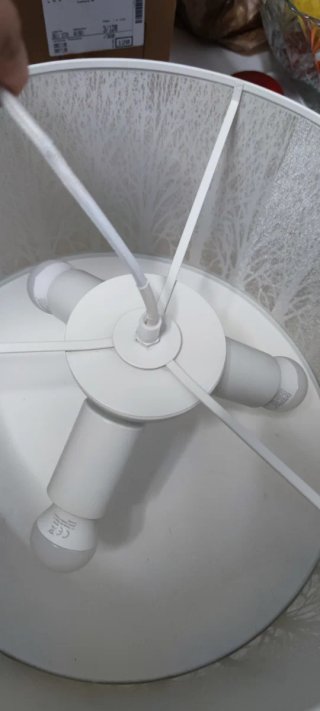Lámpara de metal blanco Leroy Merlin diseño árbole