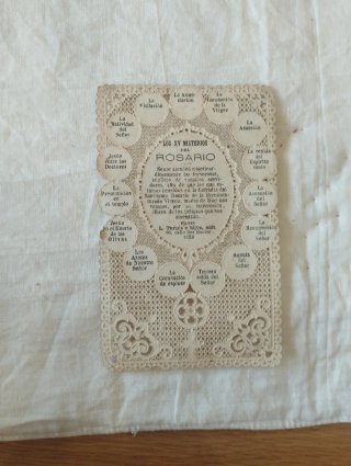 Estampas religiosas con puntilla