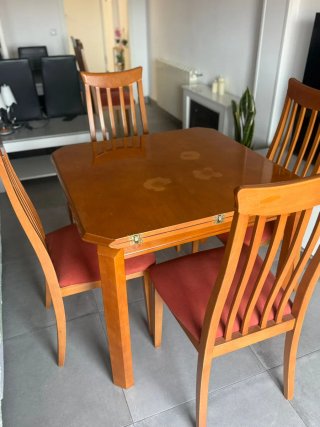 Mesa de comedor extensible madera y tela