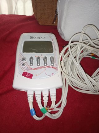 Compex Fit Electroestimulador Muscular Mujer