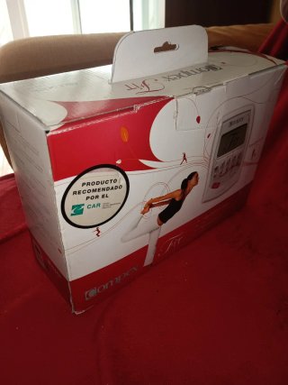 Compex Fit Electroestimulador Muscular Mujer