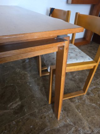 Mesa comedor roble macizo