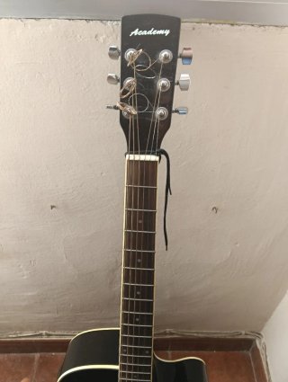 Guitarra Electro-Acústica Academy Negra