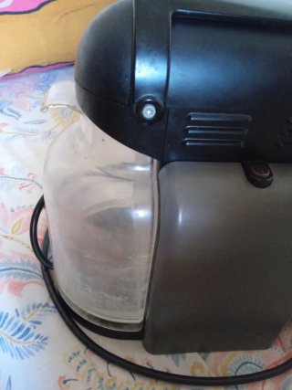 Cafetera Nespresso Delonghi Gris