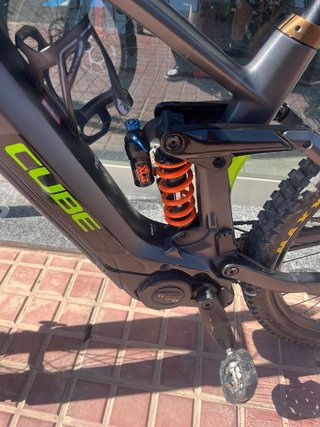 Bicicleta eléctrica Cube