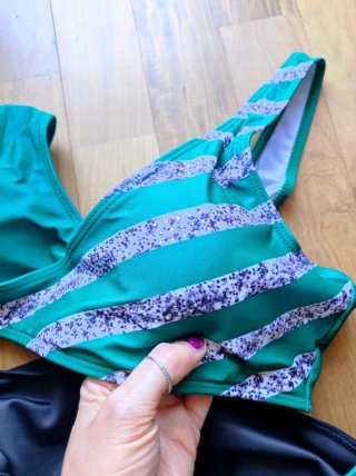 Costume 2 pezzi blu e verde acqua