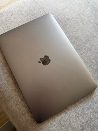MacBook Air M1 256GB 8GB RAM Como Nuevo