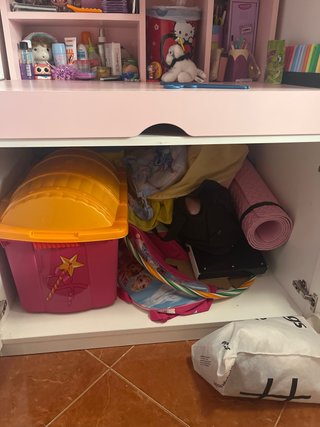 Dormitorio completo para espacios pequeños