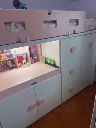 Dormitorio completo para espacios pequeños