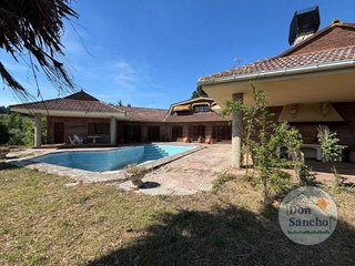 Chalet en venta en Simancas