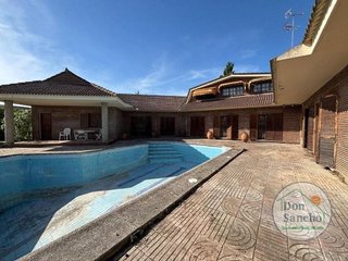 Chalet en venta en Simancas