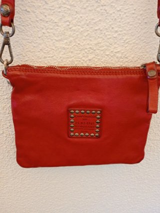 Borsetta tracolla rossa con borchie
