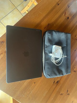 MacBook Pro 16 M1 Max 64GB 4TB+ funda + carcasa