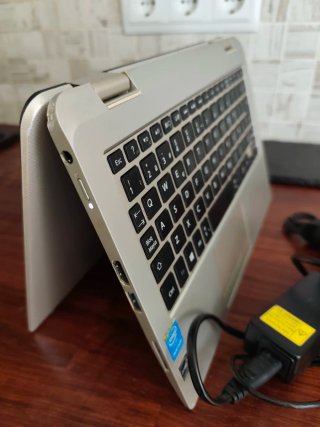 Toshiba Satellite Radius 11 L10W-B-102 Plata