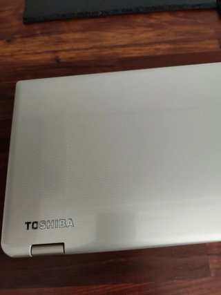 Toshiba Satellite Radius 11 L10W-B-102 Plata