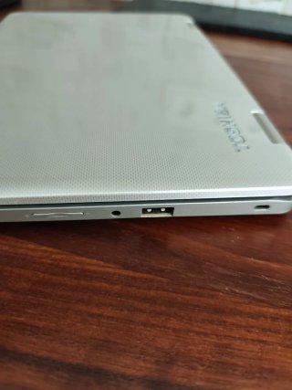 Toshiba Satellite Radius 11 L10W-B-102 Plata