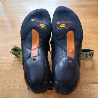 Pies de gato Scarpa Furia T42