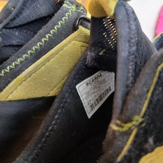 Pies de gato Scarpa Furia T42