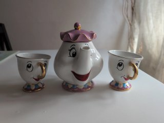 Tetera y Taza Bella y la Bestia Porcelana