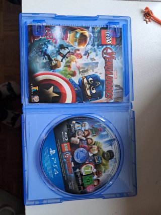 Lego Marvel Vengadores PS4