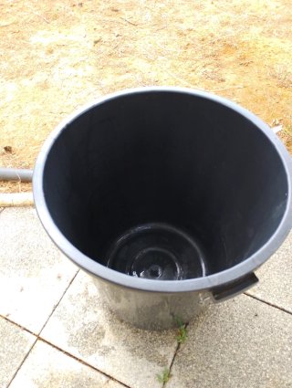 Cubo basura industrial negro
