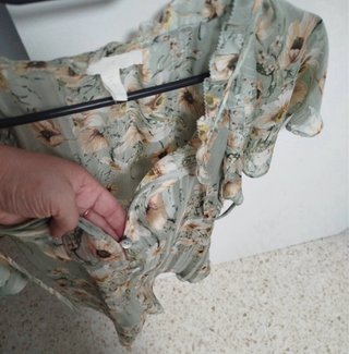 Blusa floral verde y multicolor