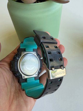 Casio G-Shock GA-700SE