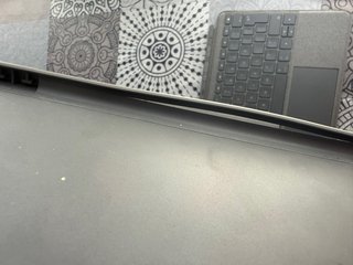 Funda Logitech Combo Touch iPad 7/8/9 Gen
