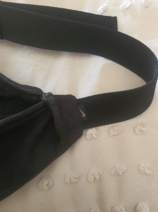 Riñonera Nike Negra