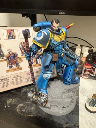 CAMBIO Figura Capitán Titus 20cm Warhammer 40k